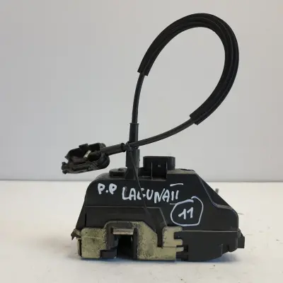 Laguna II ZAMEK DRZWI prawy przód pasażera 4 Pin
