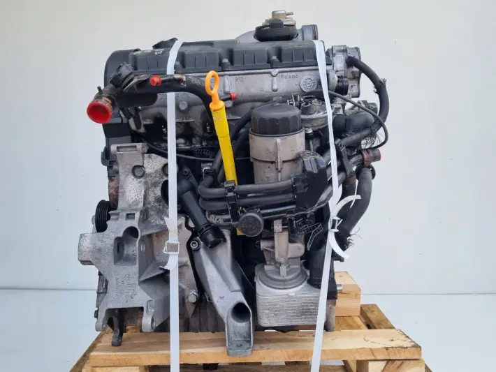 SILNIK KOMPLET Audi A4 B6 1.9 TDI 130KM AVF