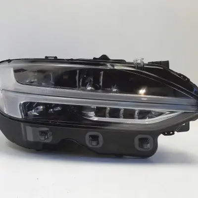 Volvo V90 S90 II PRZEDNIA LAMPA PRAWA prawy przód FULL LED EUROPA 32228311