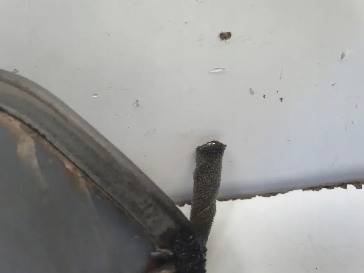 Ford Kuga I KLAMKA KLAPY BAGAŻNIKA Mikrostyk