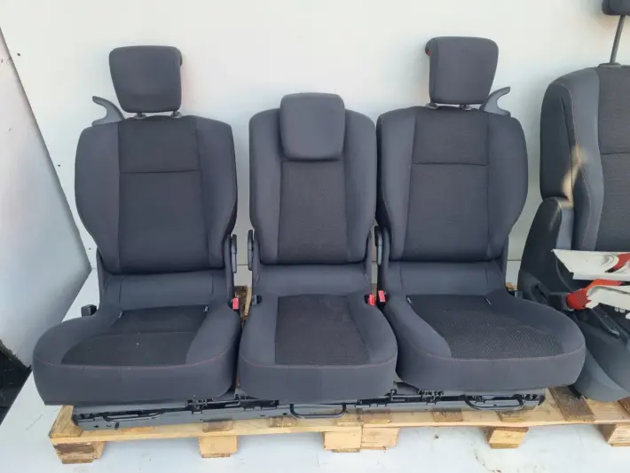 Renault Scenic II Conquest FOTEL FOTELE KOMPLET FOTELI europa