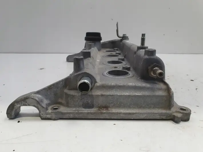 Toyota Yaris III 1.5 H POKRYWA ZAWORÓW 1NZ