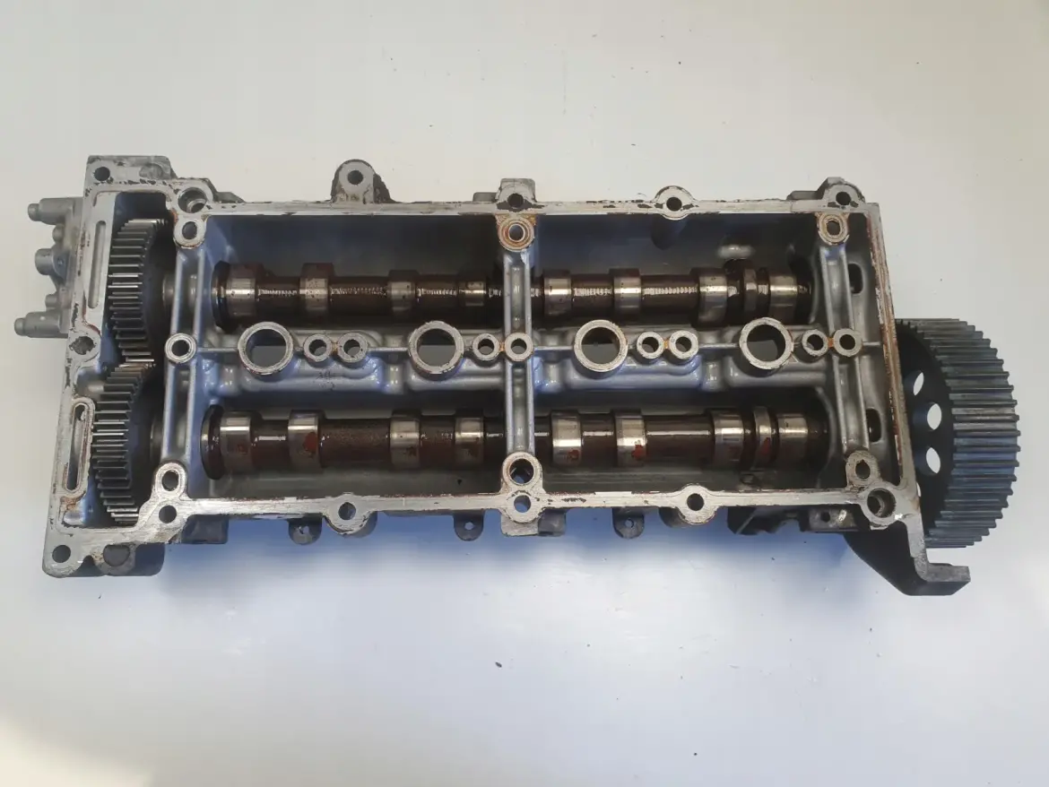 Opel Insignia 2.0 CDTI POKRYWA ZAWORÓW wałki 55565668