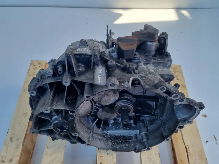 Volvo S60 V70 II 2.4 D5 SKRZYNIA BIEGÓW 666R-7002-BB 9482374