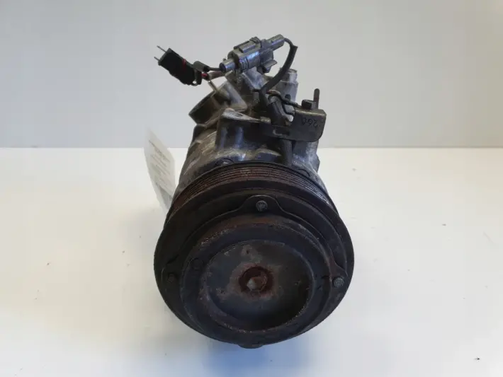 BMW F30 2.0 D SPRĘŻARKA KLIMATYZACJI 9330829-02