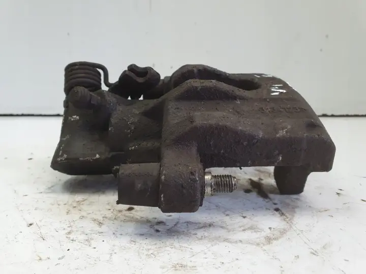 Volvo V40 II TYLNY ZACISK HAMULCOWY prawy tył Pasażera P.T 31341231