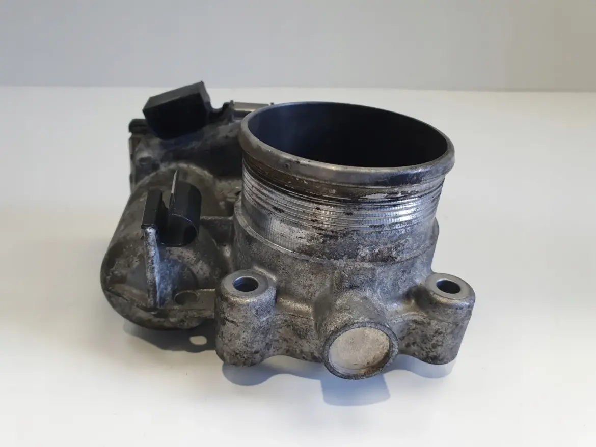 Volvo S60 II V60 2.0 D D3 PRZEPUSTNICA 31216665 bosch 0280750520