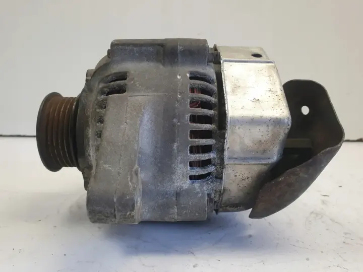 Toyota RAV4 2.0 16V ALTERNATOR 101211-0640 oryginał