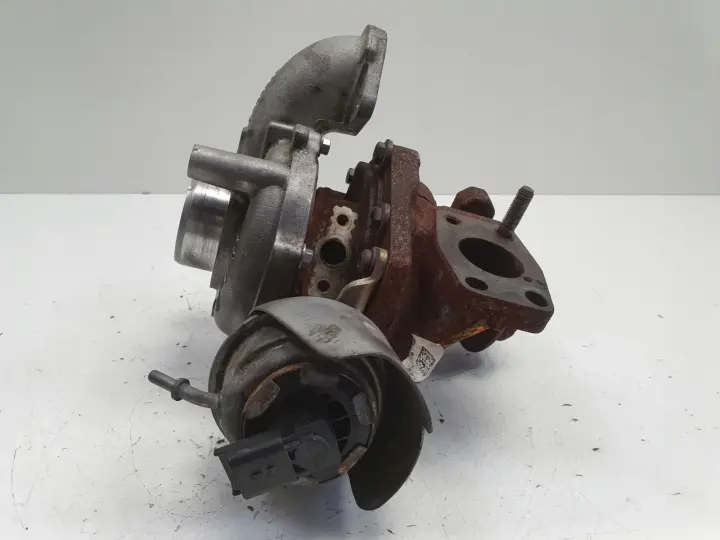Volvo V60 S60 II 1.6 D2 TURBOSPRĘŻARKA turbo 9686120680