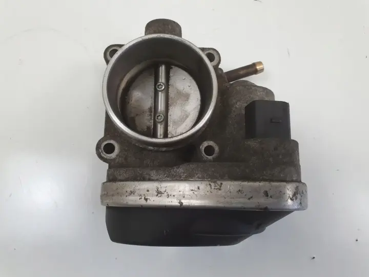 Mini Cooper R50 R53 1.6 16V PRZEPUSTNICA 7509043