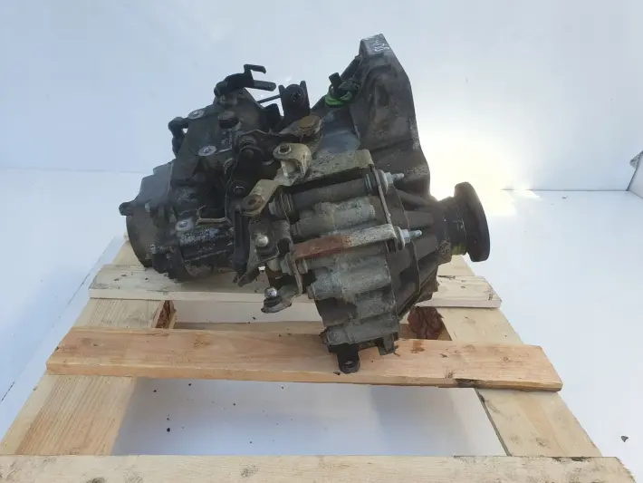 Audi A3 1.6 16V SKRZYNIA BIEGÓW DUW manualna MANUAL