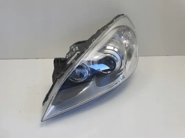 Volvo V60 S60 II 10-13r PRZEDNIA LAMPA LEWA lewy przód XENON 31383062