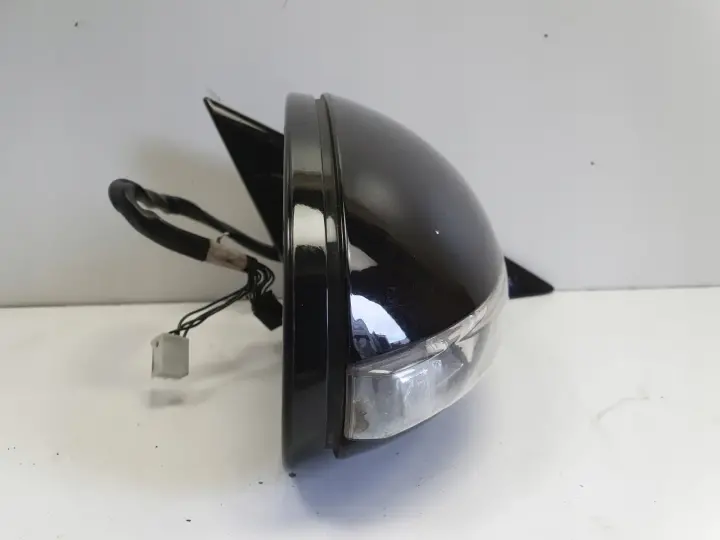 Mercedes CLS W219 04-10r LUSTERKO PRAWE PASAŻERA 9+4 13 podświetlany spód