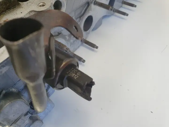 Mini Cooper R56 Peugeot Citroen 1.6 16V VTi GŁOWICA CYLINDRÓW V753354980R