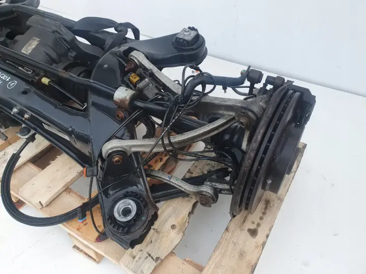 Mercedes W207 3.0 V6 CDI TYLNE ZAWIESZENIE TYŁ KPL