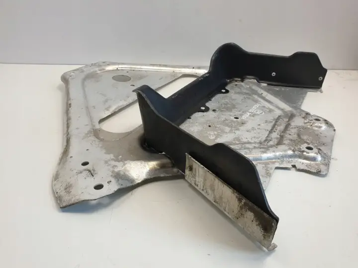 Porsche Boxster 986 3.2 OSŁONA SILNIKA dolna PŁYTA