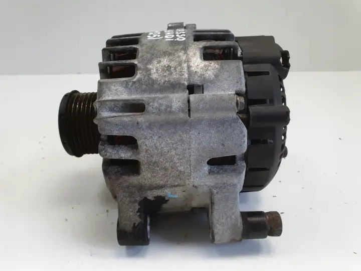 Citroen Xsara Picasso 1.6 HDI ALTERNATOR valeo 9665617780