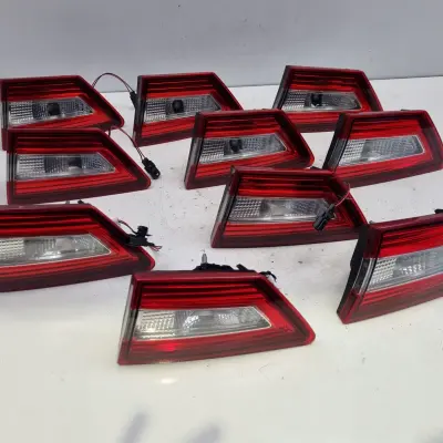 Renault Clio IV TYLNA LAMPA PRAWA tył W KLAPE