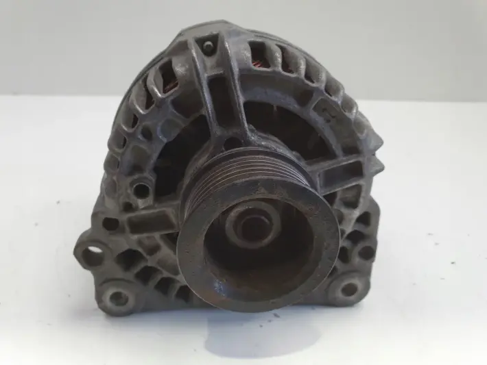 VW New Beetle 2.0 8V ALTERNATOR 028903028D bosch 90A