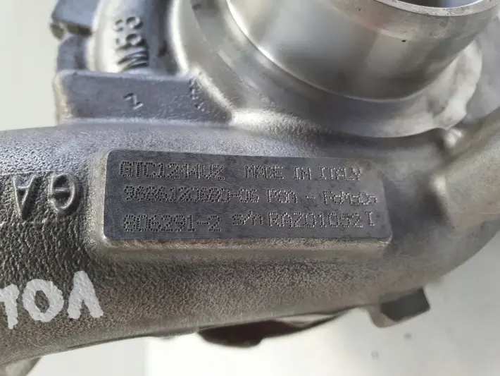 Volvo V60 S60 II 1.6 D2 TURBOSPRĘŻARKA turbo 9686120680