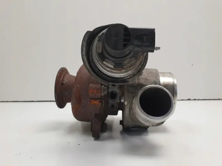 a24ec3b571cefefa080c1014b9275198