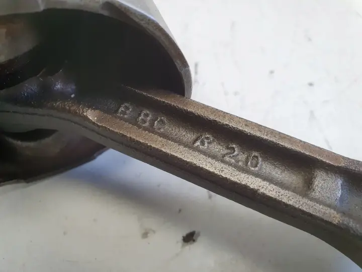 Kia Sportage II 2.0 16V TŁOK korbowód G4GC 141KM