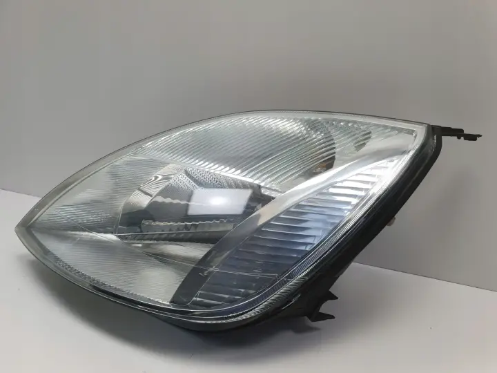 Ford Fiesta MK6 02-08r PRZEDNIA LAMPA LEWA LEWY PRZÓD anglik 2S6X-13W030-BJ