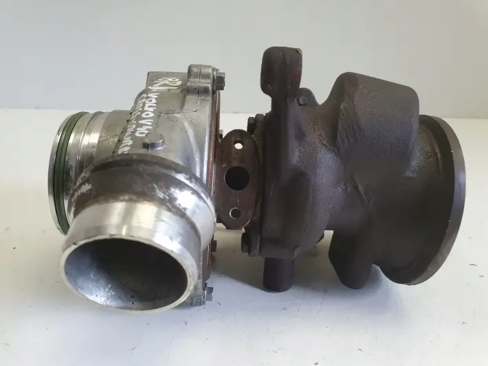 Volvo V40 II 2.0 D D2 TURBOSPRĘŻARKA turbo 31380130