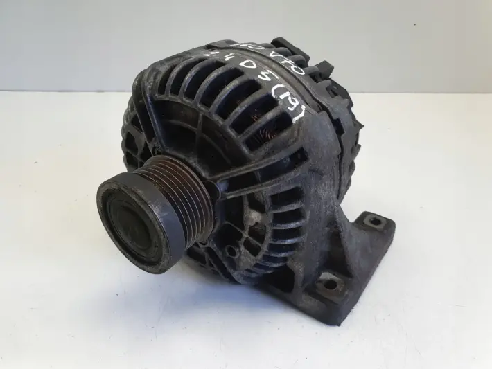 Volvo S60 I V70 II 2.4 D5 ALTERNATOR 30667788 bosch 0124625024