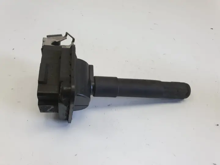 VW Passat B5 Audi A4 B5 1.8 T turbo CEWKA ZAPŁONOWA NGK U5004