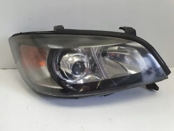 Opel Zafira A PRZEDNIA LAMPA PRAWA prawy przód XENON EUROPA 0301116272