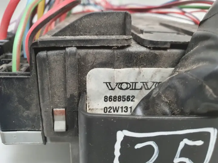 Volvo S80 I S60 I V70 II MODUŁ BSI CEM komfortu skrzynka 8688562 8645716