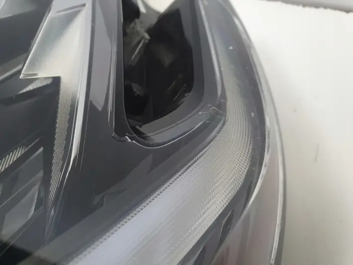 Renault Clio V PRZEDNIA LAMPA PRAWA PRAWY PRZÓD FULL LED europa 260107933R