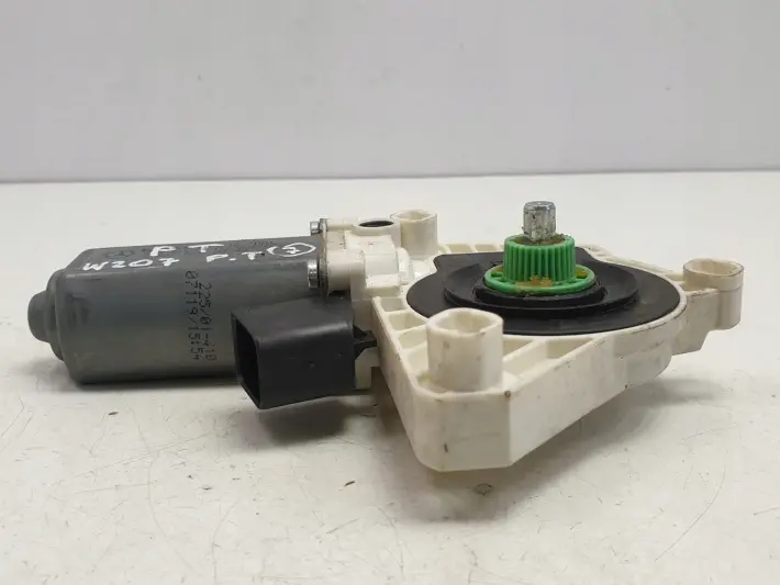 Mercedes W207 Coupe PRAWY SILNICZEK SZYBY Szyb