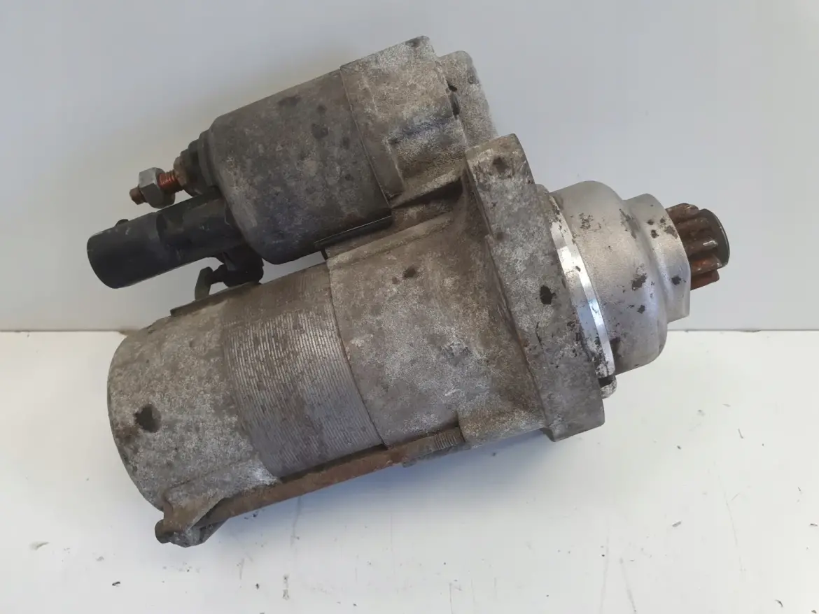 VW Golf V 1.9 TDI ROZRUSZNIK valeo 02Z911023H
