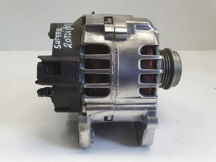 Skoda Superb I 2.0 TDI BSS ALTERNATOR Valeo 028903031A 120A