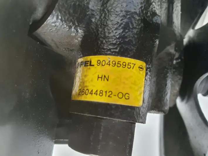 Opel Vectra B 1.6 16V POMPA WSPOMAGANIA 90495957