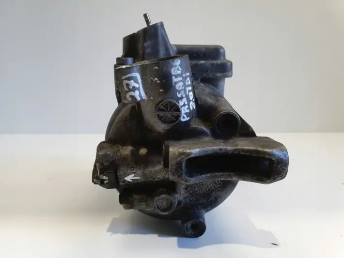 VW Passat B6 2.0 TDI SPRĘŻARKA KLIMATYZACJI 5N0820803A