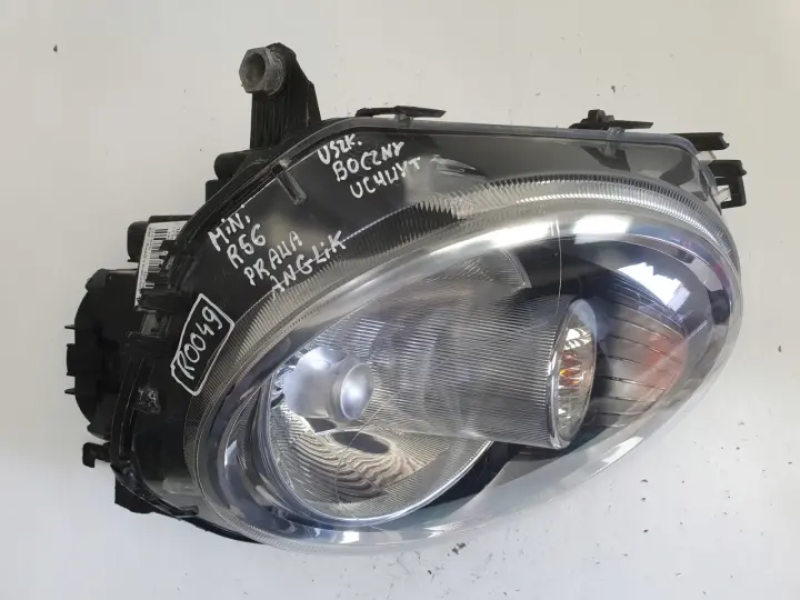 Mini One R56 PRZEDNIA LAMPA PRAWA prawy przód anglik 162704-04 0301225704