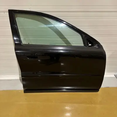 Volvo S60 V70 II 00-09r PRZEDNIE DRZWI PRAWE prawy przód EUROPA