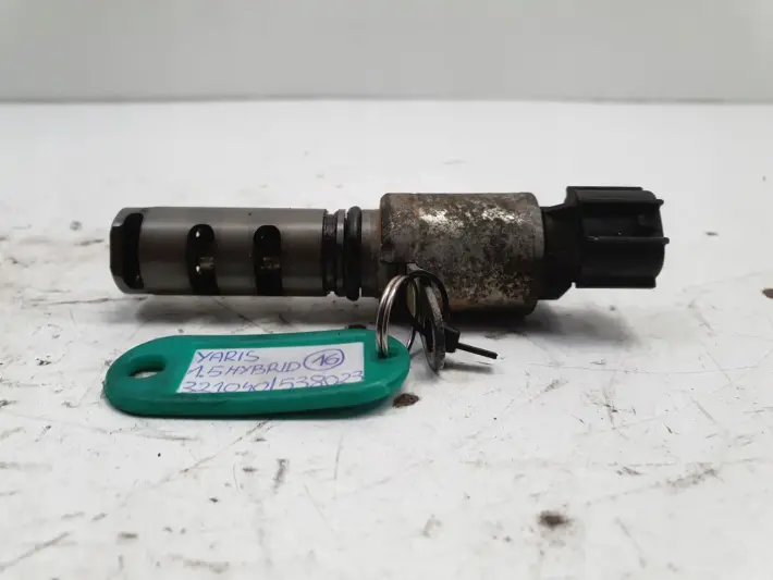 Toyota Yaris III 1.5 H HYBRID ZAWÓR FAZ ROZRZĄDU czujnik 321040538023