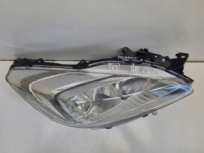 PEUGEOT 508 10-18r PRZEDNIA LAMPA PRAWA PRAWY PRZÓD 9678393280