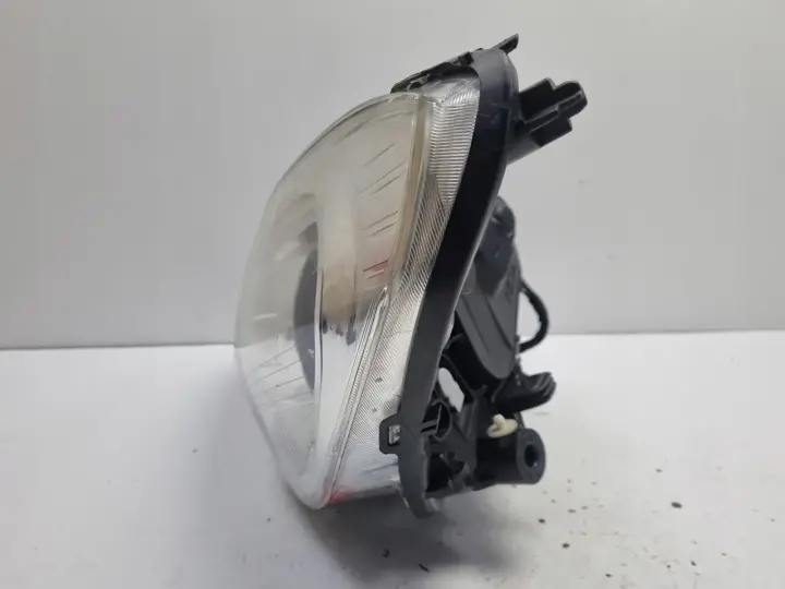 Volvo V60 S60 II 10-13r PRZEDNIA LAMPA LEWA lewy przód XENON 31383062