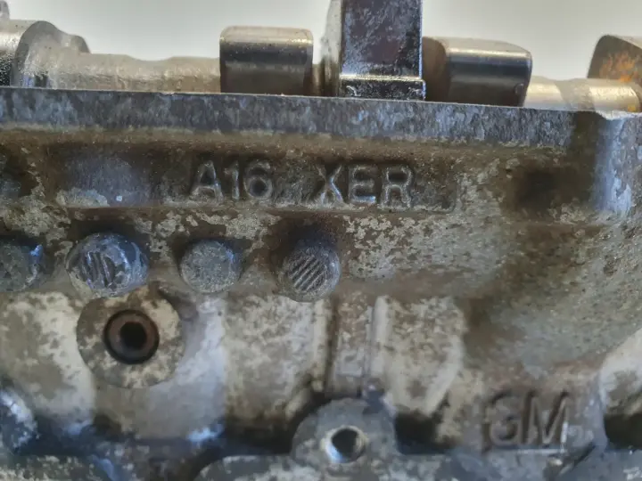 Opel Zafira B Astra J 1.6 16V A16XER GŁOWICA CYLINDRÓW 55559340