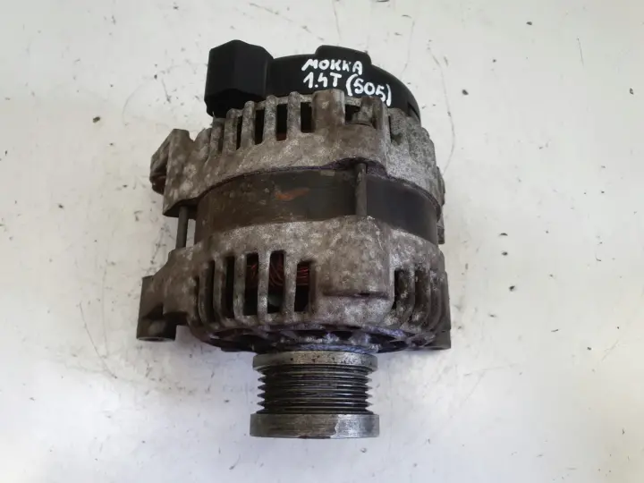 Opel Astra IV J 1.4 T turbo ALTERNATOR 13581885 100A