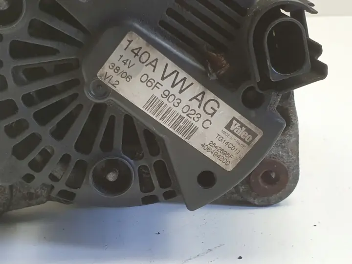 VW Touran I 2.0 TDI ALTERNATOR 06F903023C valeo 140A