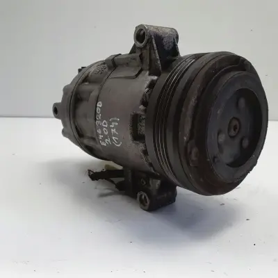 6e51b02263772c616c2fcb7573fd214b