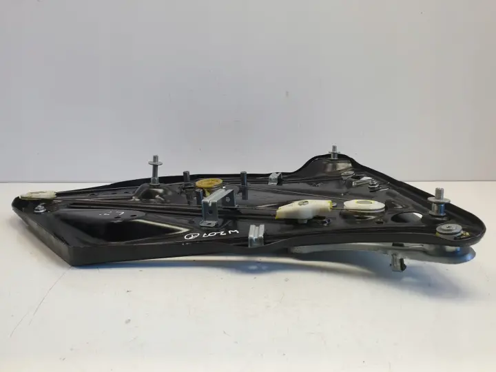 Mercedes W207 C207 A207 LEWY PODNOŚNIK SZYBY