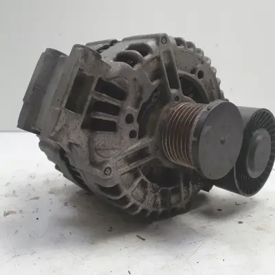 BMW E87 E90 2.0 i ALTERNATOR 0121715017