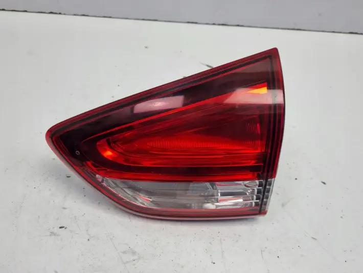 Renault Clio IV kombi TYLNIA TYLNA LAMPA PRAWA prawy tył w klape 265502395R